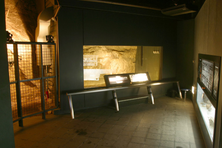 手宮洞窟保存舘の展示